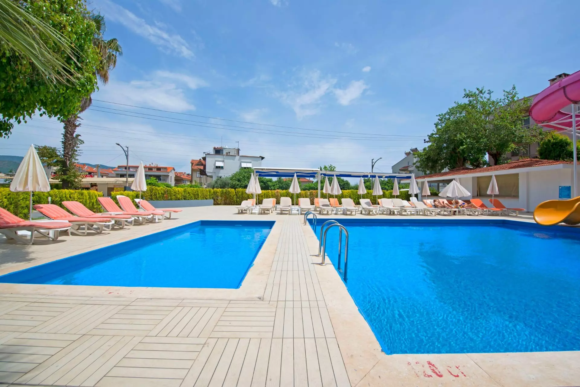 کلاب نکست این مارماریس